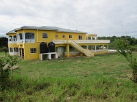 Jamaica Innternational  4 bed house/flat with Pool UPDATED 2019 - TripAdvisor - Old Harbour Vacation Rental