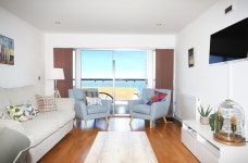 8 The Point is a stunning apartment overlooking Fistral Beach UPDATED 2019 - TripAdvisor - Newquay Vacation Rental
