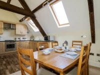 CARPENTERS COTTAGE, open-plan, exposed beams, near Cockermouth, Ref 983002 UPDATED 2024 - Tripadvisor - Cockermouth Vacation Rental