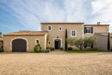 Mas de Claurelie UPDATED 2019: 1 Bedroom Villa in Saint-Remy-de-Provence with Wi-Fi and Balcony - TripAdvisor