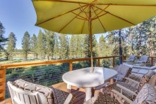 TripAdvisor - Dog-friendly riverfront sanctuary w/ great deck, dock & peaceful atmosphere! UPDATED 2019 - Self-Catering La Pine... 