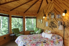 TREE HOUSE GLAMPING UPDATED 2019: 1 Bedroom Tree house in Squaw Lake with DVD Player and Central Heating - TripAdvisor