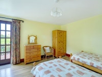 Travenna UPDATED 2019: 3 Bedroom House Rental in Carloggas with DVD Player and Patio - TripAdvisor