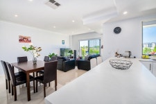 Luxury Waterfront Townhouse for 5 Has Central Heating and Patio - UPDATED 2019 - TripAdvisor - Hope Island Vacation Rental