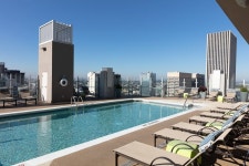 Cool Studio | Rooftop pool | Downtown Houston Has Central Heating and Air Conditioning - UPDATED 2019 - TripAdvisor - Houston... 
