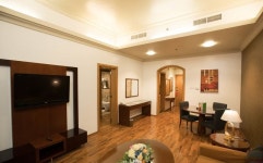1BR, 5 Walk to Sharaf DG Metro Has Secure Parking and Terrace - UPDATED 2019 - TripAdvisor - Murqquab Vacation Rental