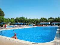 TripAdvisor - 3 bedroom Apartment with Air Con, WiFi and Walk to Beach - 5768624 UPDATED 2019 - Self-Catering Cisano Vacation Rental