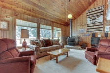 Cozy cabin w/ shared pool, tennis courts, near town & wilderness UPDATED 2019 - TripAdvisor - Sisters Vacation Rental