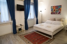 Saras Studio Apartment Has Washer and Housekeeping Included - UPDATED 2019 - TripAdvisor - Florence Vacation Rental