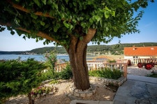 Marija - good location A2(4+1) - Supetarska Draga UPDATED 2024 - Tripadvisor - Supetarska Draga Vacation Rental Marija - good... 