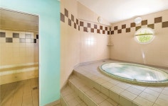 Nice home in Six-Fours-les-Plages with 2 Bedrooms (FCV394) UPDATED 2022 - Tripadvisor - Six-Fours-les-Plages Vacation Rental