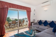 Seaview Apartment H UPDATED 2023: 2 Bedroom House Rental in Luz with Washer and Balcony - Tripadvisor