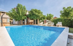 Nice home in Vinjani Donji with Jacuzzi, WiFi and 4 Bedrooms (CDT394) UPDATED 2022 - Tripadvisor - Imotski Vacation Rental