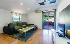 Awesome home in Pula w/ WiFi and 4 Bedrooms Has Grill and Central Heating - UPDATED 2019 - TripAdvisor - Skatari Vacation Rental