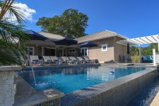 INFINITY POOL! BEACH MEMBERSHIP! TENNIS! GYM! GATED COMMUNITY - Tara2 UPDATED 2020 - Tripadvisor - Montego Bay Vacation Rental