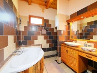 Balaton H2070 UPDATED 2019: 2 Bedroom House Rental in Balatonszemes with Balcony and Parking - TripAdvisor