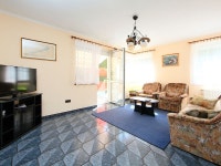 Balaton H2090 UPDATED 2019: 4 Bedroom House Rental in Balatonszarszo with Balcony and Cable/satellite TV - TripAdvisor