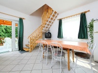 Balaton H2058 UPDATED 2019: 6 Bedroom House Rental in Balatonszarszo with Terrace and Balcony - TripAdvisor