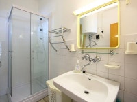 Balaton H2042 UPDATED 2019: 2 Bedroom House Rental in Szantod with Balcony and Washer - TripAdvisor