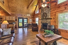 NEW! Charming Cabin w/Hot Tub - 3 Mi to Dollywood! UPDATED 2019 - TripAdvisor - Sevierville Vacation Rental