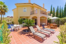 ☆Top Class Townhouse - big & sunny terrace Has Internet Access and Shared Outdoor Pool (Unheated) - UPDATED 2020 - Tripadvisor... 