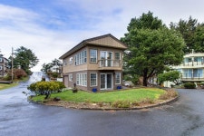 Dog-friendly, modern house near the beach w/ a bonus room & foosball! UPDATED 2019 - TripAdvisor - Lincoln City Vacation Rental