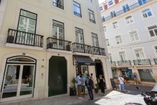 Spacious 1 Bed Apt, Sleeps 4 nr Baixa Has Air Conditioning and Central Heating - UPDATED 2020 - Tripadvisor - Lisbon Vacation Rental