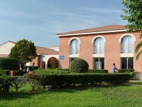 Cozy holiday home with terrace surrounded by vineyards UPDATED 2023 - Tripadvisor - Le Somail Vacation Rental