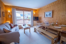 Fauvettes 9, Wifi Parking commun Has Central Heating and Internet Access - UPDATED 2022 - Tripadvisor - Les Allues Vacation Rental