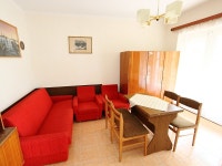 Balaton H2046 UPDATED 2020: 2 Bedroom House Rental in Balatonszarszo with Terrace and DVD Player - Tripadvisor