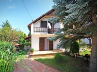 Balaton H2048 UPDATED 2022: 2 Bedroom House Rental in Balatonszarszo with Grill and Balcony - Tripadvisor