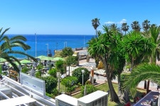 R1320 | Las Fuentes B 10 G Has Air Conditioning and Internet Access - UPDATED 2023 - Tripadvisor - Nerja Vacation Rental