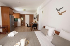 Air Conditioning - Tripadvisor Camara Studio B  UPDATED 2024: Studio Apartment in Parigoria with Cable/satellite TV and Air... 