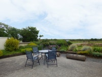 SANDERLING LODGE, spacious, contemporary, beautiful garden, Ref. 962010 UPDATED 2022 - Tripadvisor - Tagoat Vacation Rental