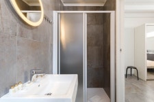 Loft 292 UPDATED 2023: 3 Bedroom Apartment in Mestre with Secure Parking and Cable/satellite TV - Tripadvisor