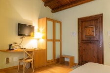 Msseria Casena Mongerrati, Camera tripla Superior UPDATED 2023 - Tripadvisor - Collesano Vacation Rental