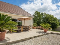 구뜨룸(goutte room) | La Goutte d'Or UPDATED 2022: 5 Bedroom Rental Home in Baroville with Balcony and Washer - Tripadvisor