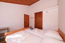 House Otok Sit UPDATED 2023: 3 Bedroom House Rental in Kraj with Internet Access and Ocean Views - Tripadvisor