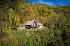 Pleasant Ridge Chalet Has Internet Access and Grill - UPDATED 2022 - Tripadvisor - Burnsville Vacation Rental