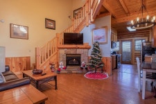 Smokies Escape - 849 UPDATED 2023: 2 Bedroom Cabin in Pigeon Forge with Central Heating and Private Outdoor Pool (Heated)... 
