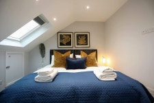 Chic 3Bedroom/2Bathroom Duplex Pet Friendly Flat w/ FREE WIFI UPDATED 2023 - Tripadvisor - North Finchley Vacation Rental
