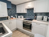 Kiwi Cottage, Whitby UPDATED 2023: 2 Bedroom Cottage in Whitby with Internet Access and Wi-Fi - Tripadvisor