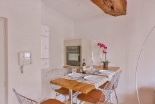 364 - Notre-Dame - Deluxe apartment Has Washer and Central Heating - UPDATED 2023 - Tripadvisor - Paris Vacation Rental