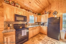 RR 9122SF Sunflower Cabin Has Air Conditioning and Grill - UPDATED 2024 - Tripadvisor - New Braunfels Vacation Rental