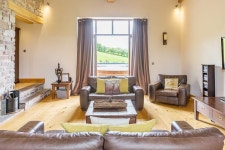 Hilltop View with Hot Tub Has Grill and Hot Tub - UPDATED 2024 - Tripadvisor - Sennybridge Vacation Rental