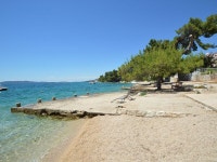Rose UPDATED 2022: 2 Bedroom Apartment in Zaboric with Cable/satellite TV and Balcony - Tripadvisor