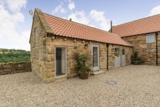 FOXGLOVE, Goathland UPDATED 2023: 1 Bedroom Cabin in Beck Hole with Internet Access and Central Heating - Tripadvisor