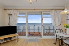On The Beach - Direct Beach Access, Sea Views Has Parking and Wi-Fi - UPDATED 2023 - Tripadvisor - Saundersfoot Vacation Rental
