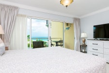 BEACHFRONT- EAGLE BEACH - OCEANIA RESORT -Glamour View 3BR condo - E422 UPDATED 2024 - Tripadvisor - Palm - Eagle Beach Vacation... 