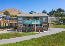 1 Min Walk to BluffBooks Fast! !25% Off 3rd Night!Tub/Gameroom/Views/Decks UPDATED 2023 - Tripadvisor - Dillon Beach Vacation Rental